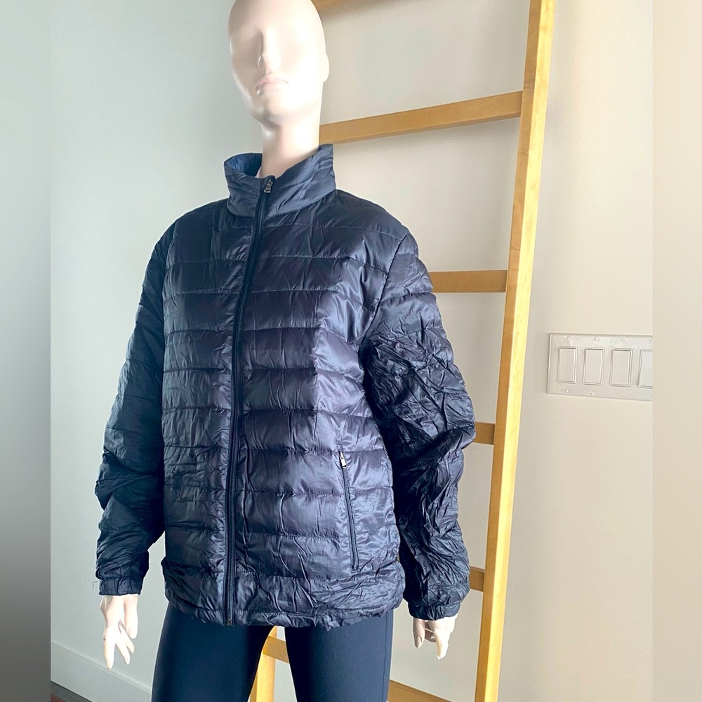 Michael Kors Packable down filled puffer bomber jacket, Mens size medium